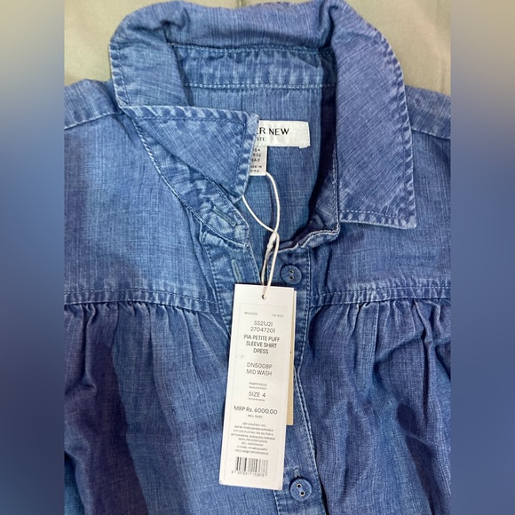 Forever New PIA PETITE PUFF
SLEEVE SHIRT
DRESS - Picture 8 of 8